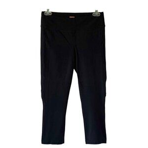 LUCY Black Mid-Rise Crop-Length Athletic Leggings With Orange Gym Towel Small